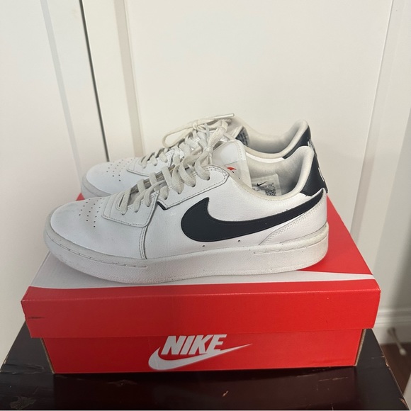 Nike Shoes - Nike Court Blanc